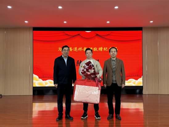 1dd8cffe3c337cbf02f0f96f4a112f18