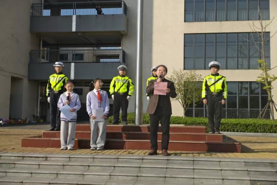 ef7cf90912c827150cab17164e67e916